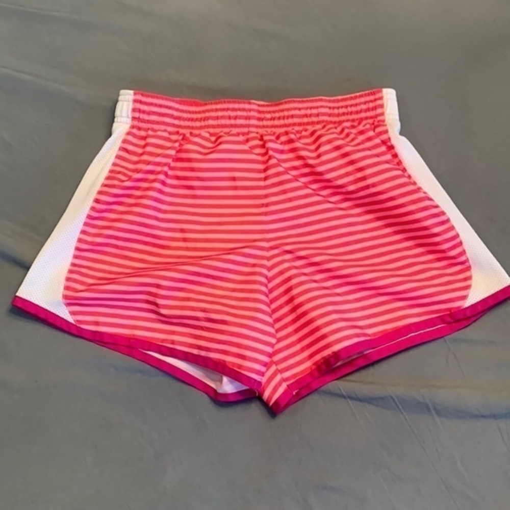 Danskin Now Pink & White Athletic & Active Girl Shorts Size XL(14-16)